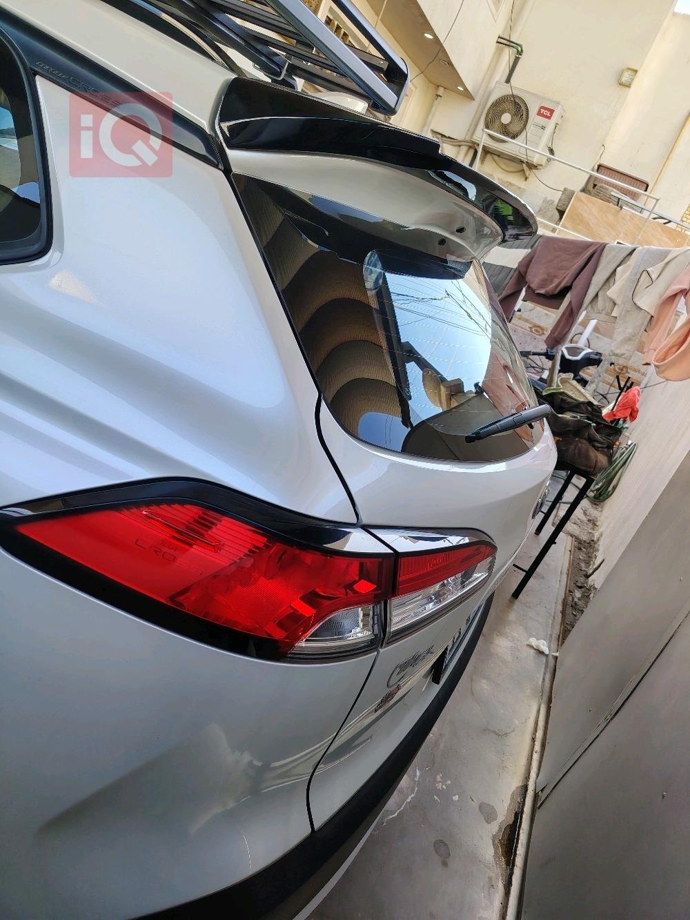 تۆیۆتا کۆرۆلا کرۆس